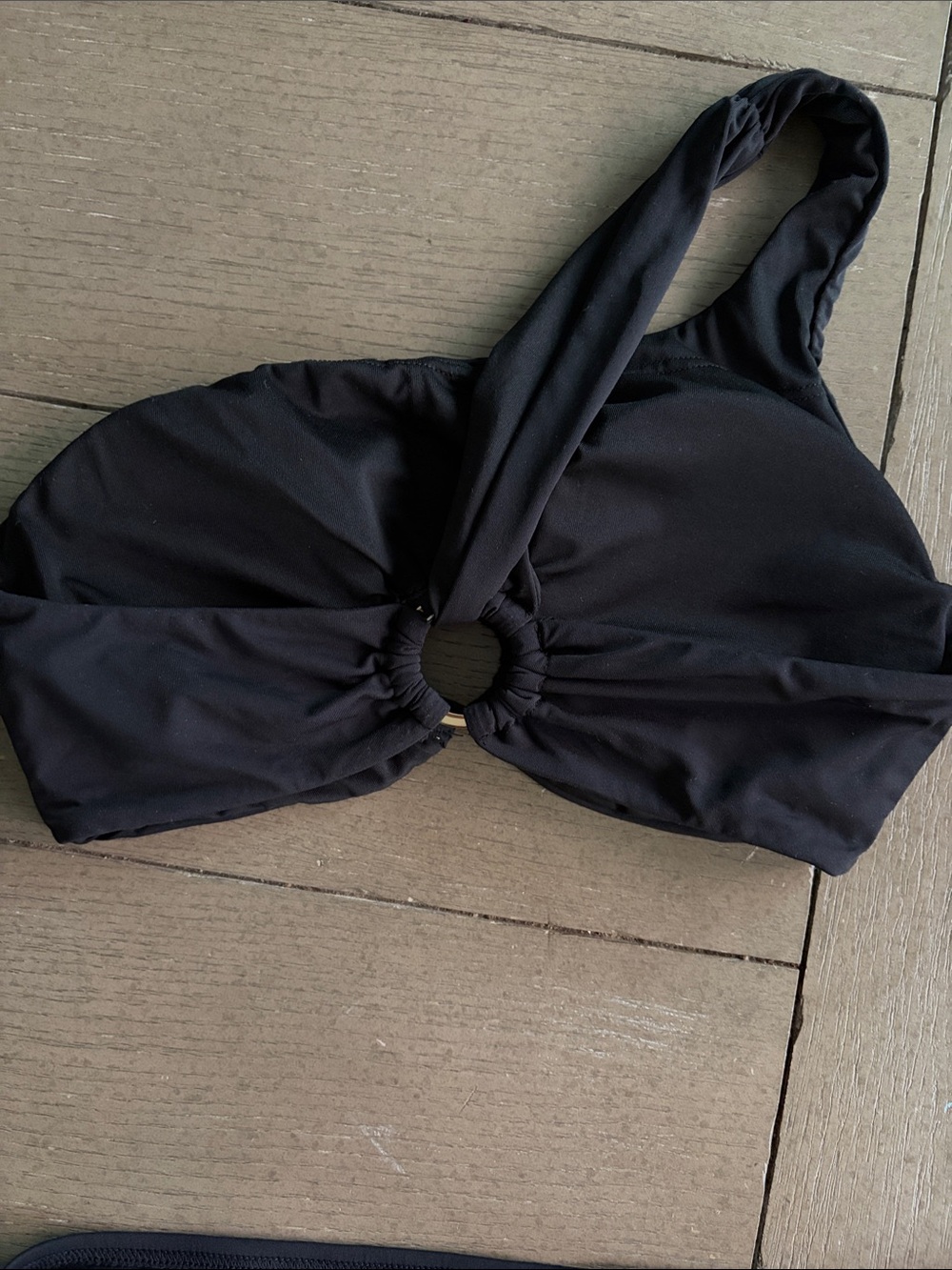 Vince Camuto one shoulder cut out ring
bikini - Picture 2 of 4
